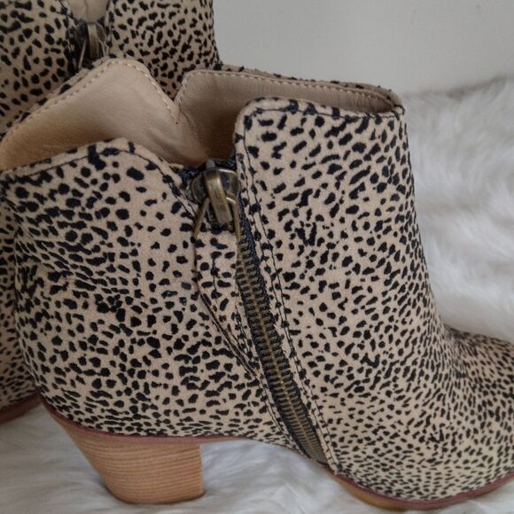 New Mia Eric Tracer cheetah boots cream/black size 6 - Picture 16 of 16
